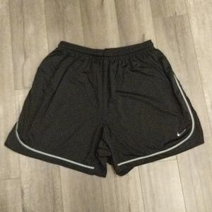 Nike Team Dri-Fit Shorts - Mens Large